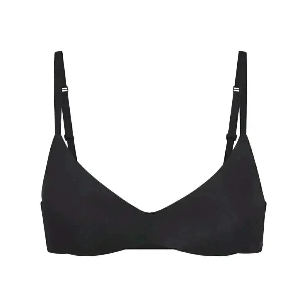 Skims Wireless Form Push-Up Plunge Bra - Picture 4 of 6